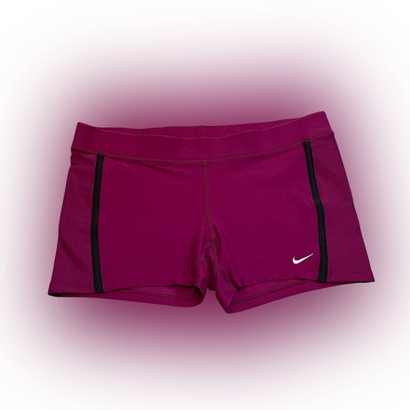 Nike Dri-Fit Shorts - Picture 1 of 3